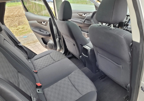 Nissan Qashqai cena 52500 przebieg: 77000, rok produkcji 2015 z Żabno małe 121